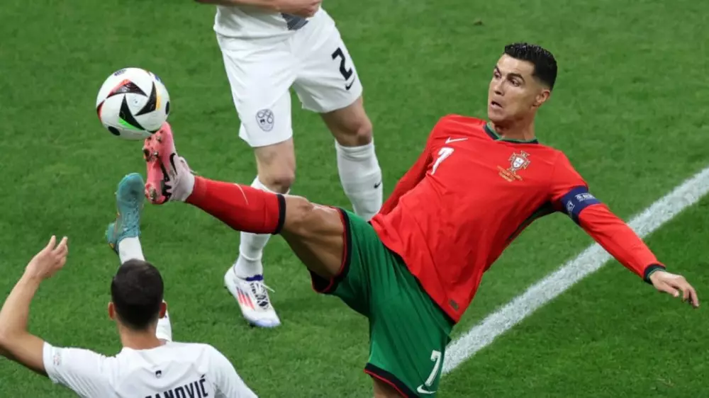 Сенсацией с нереализованным пенальти Роналду завершился матч Португалия - Словения