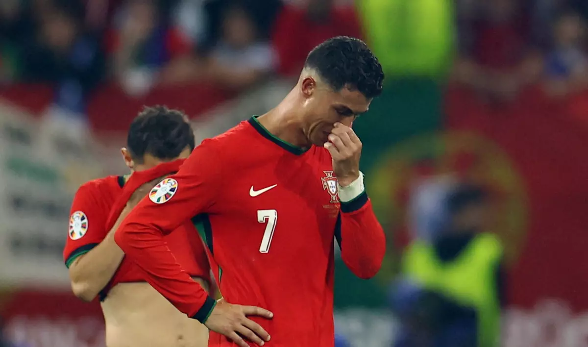 Трагедия Роналду: не забил пенальти и разревелся! Но исправился в серии и прошел Словению