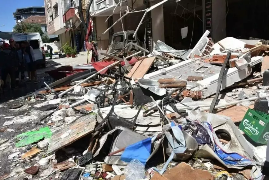 Взрыв прогремел в турецком городе Измир, есть погибшие
