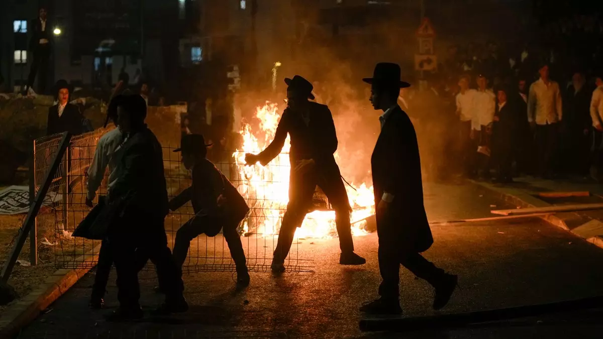 В Иерусалиме протесты ультраортодоксальных евреев против вонской службы переросли в насилие 