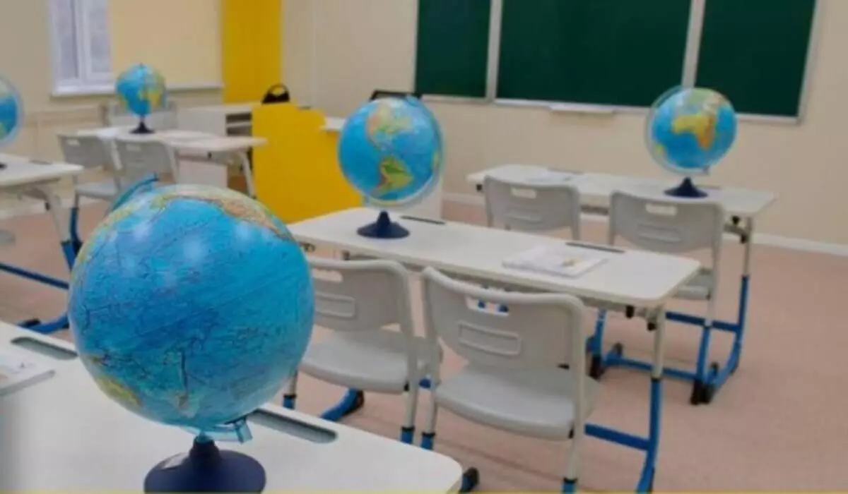 Тысячу школ малых городов и сел модернизируют в Казахстане