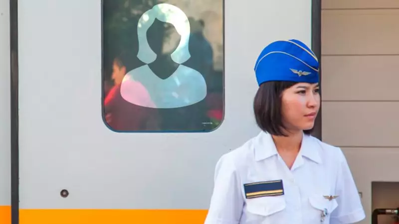 Есть жалобы: насколько популярны в Казахстане женские вагоны в поездах