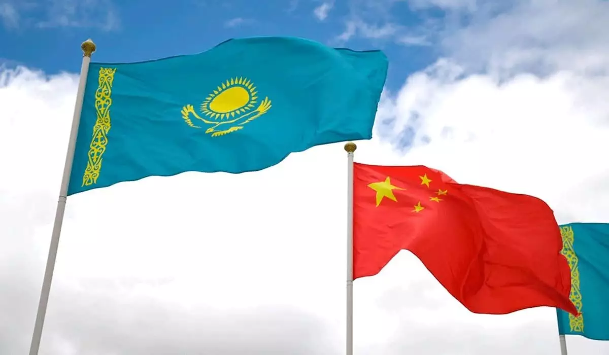 Сотрудничество с Китаем очень продуктивно для Казахстана, считает политолог