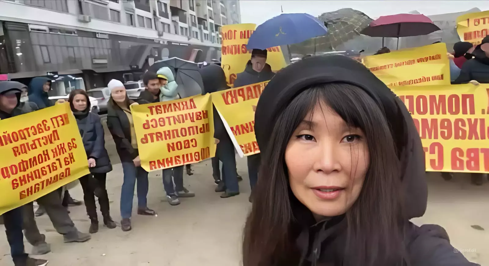 Активистка Салтанат Ташимова заявила о давлении на неё за «несакционированный митинг» – собрание жильцов дома, которого на самом деле не было