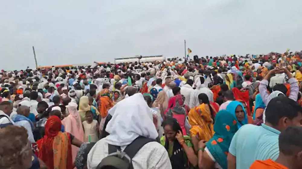 Трагедия в Индии: давка унесла жизни 107 человек