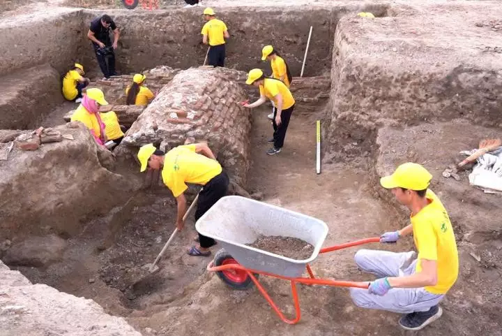 Коридор древнего мавзолея нашли в Сарайшыке