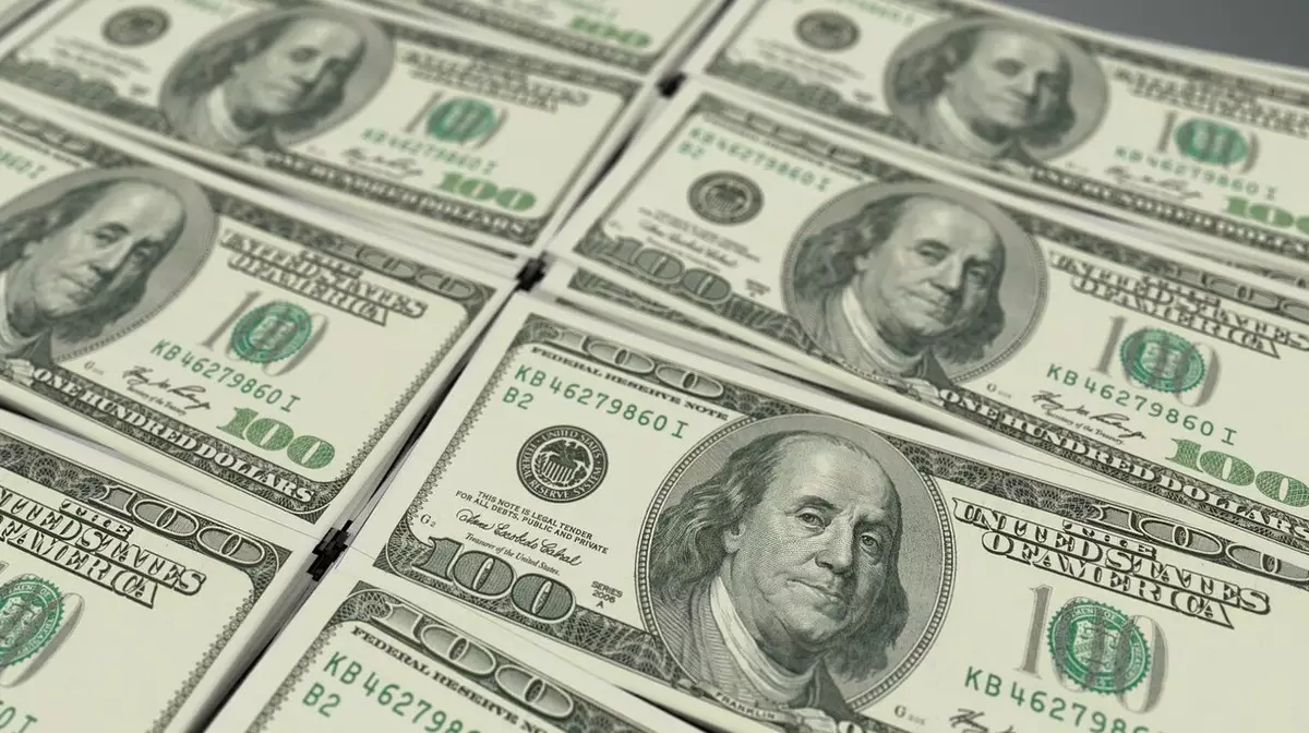 Стоимость доллара немного снизилась в обменниках Казахстана