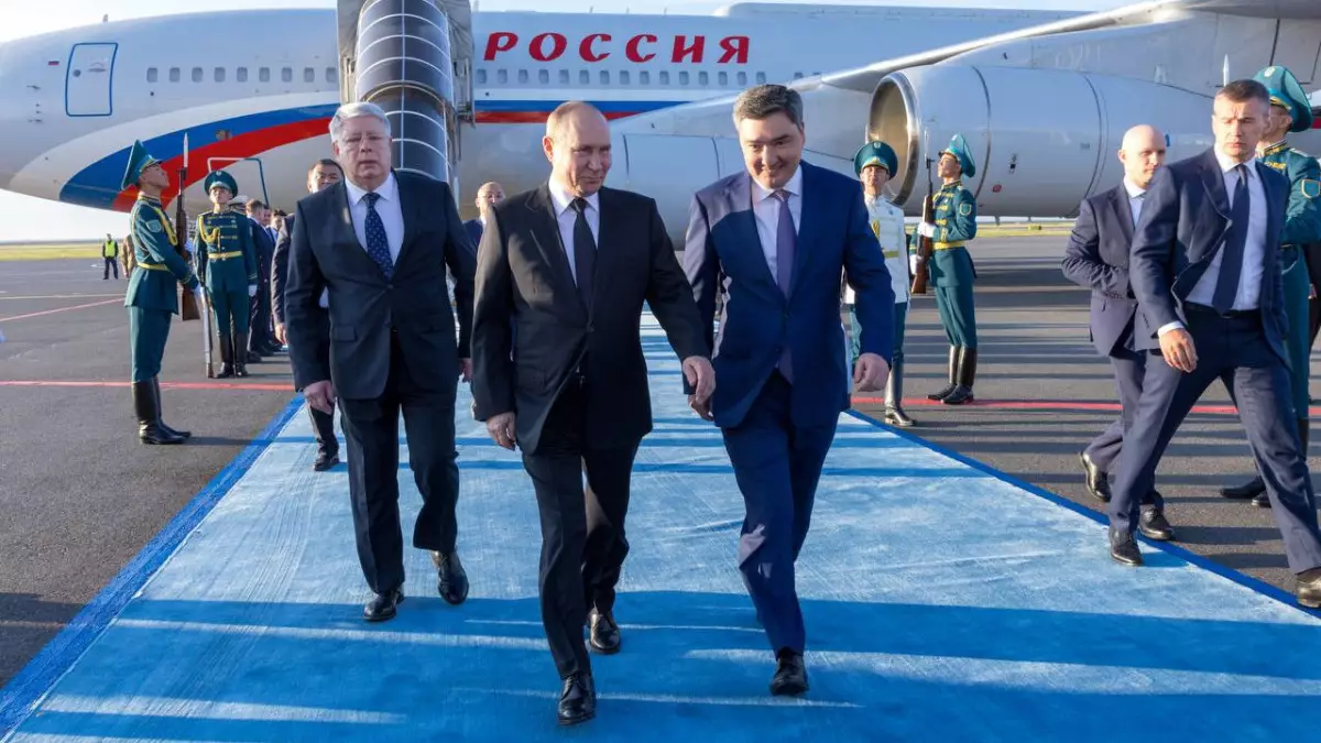 Владимир Путин прибыл в Астану
