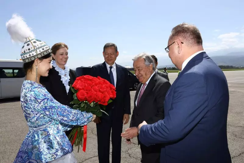 Генсек ООН Антониу Гутерриш прилетел в Казахстан