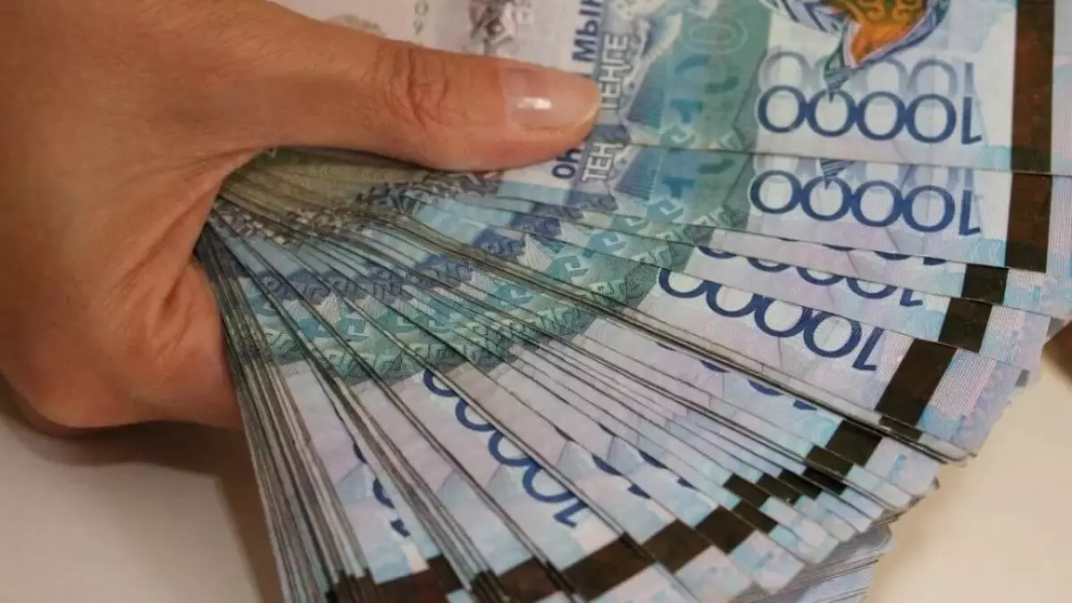 Бизнес-грант от государства: с 15 июля казахстанцы могут получить почти 1,5 млн тенге