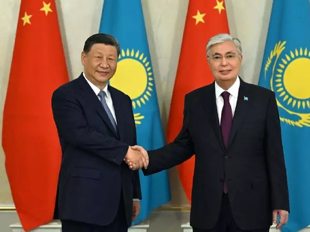 Китай всегда будет надежной опорой Казахстану - Си Цзиньпин