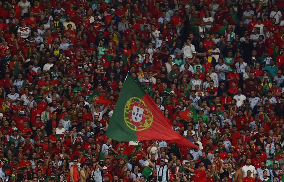 Стюарды избили болельщика во время матча 1/8 финала Евро-2024 Португалия — Словения