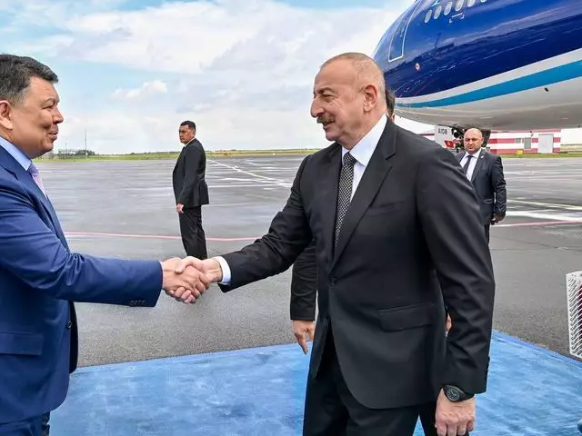 В Астану для участия в саммите ШОС прибыл Ильхам Алиев 