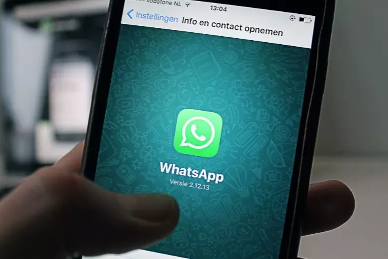 Полиция предупреждает казахстанцев о мошенничестве через WhatsApp