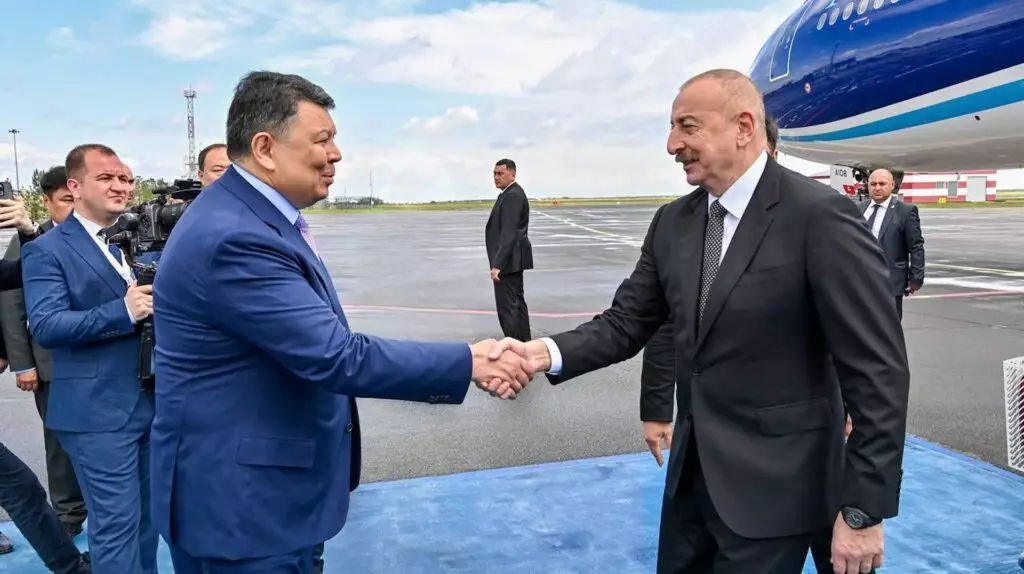 Президент Азербайджана Алиев прибыл в Астану для участия в саммите ШОС