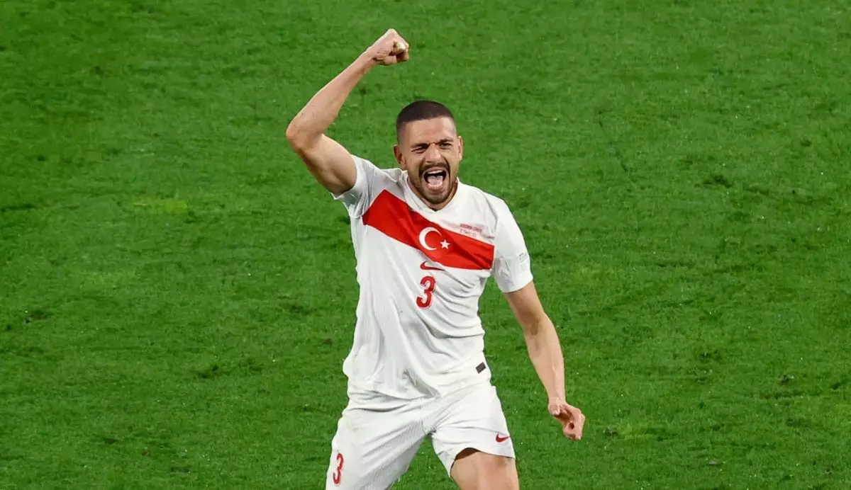 УЕФА может наказать игрока сборной Турции Демирала за националистический жест