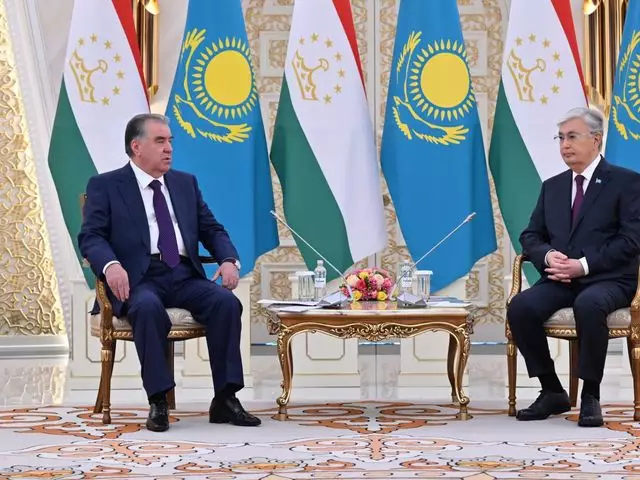Касым-Жомарт Токаев провел встречу с президентом Таджикистана 