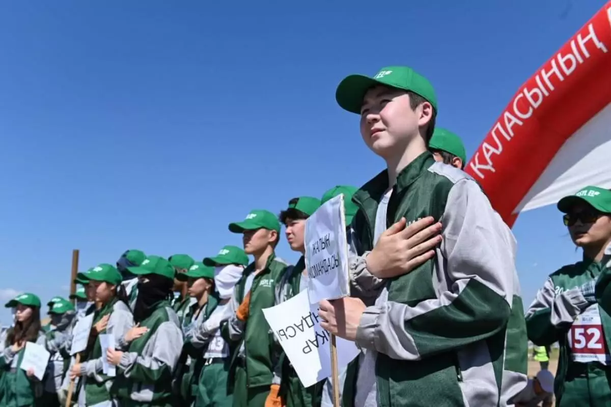 Экопатруль и плоггинг-марафон организовали в Актюбинской области