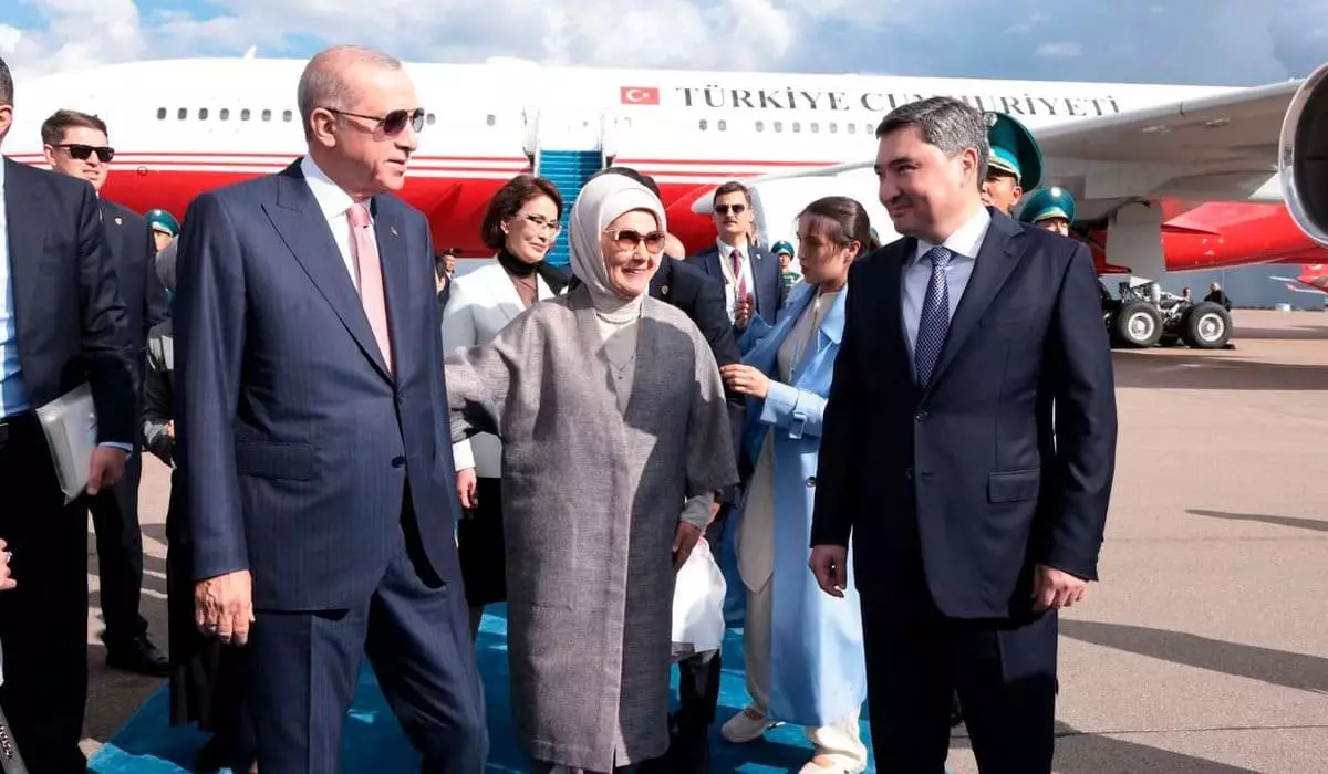 Эрдоган прибыл в Астану на саммит ШОС