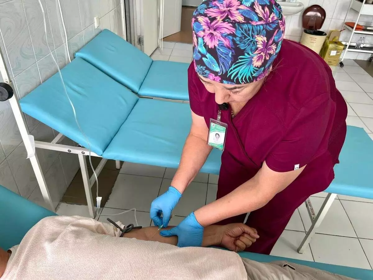 Срочная операция врачей в Алматы спасла жизнь молодой девушке