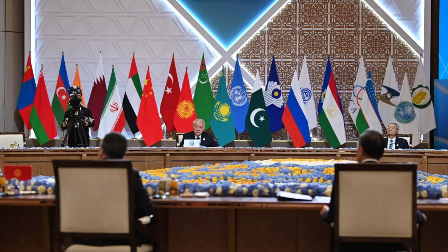 Мировое единство, противодействие терроризму, экономическое сотрудничество: какие документы подписали на саммите ШОС