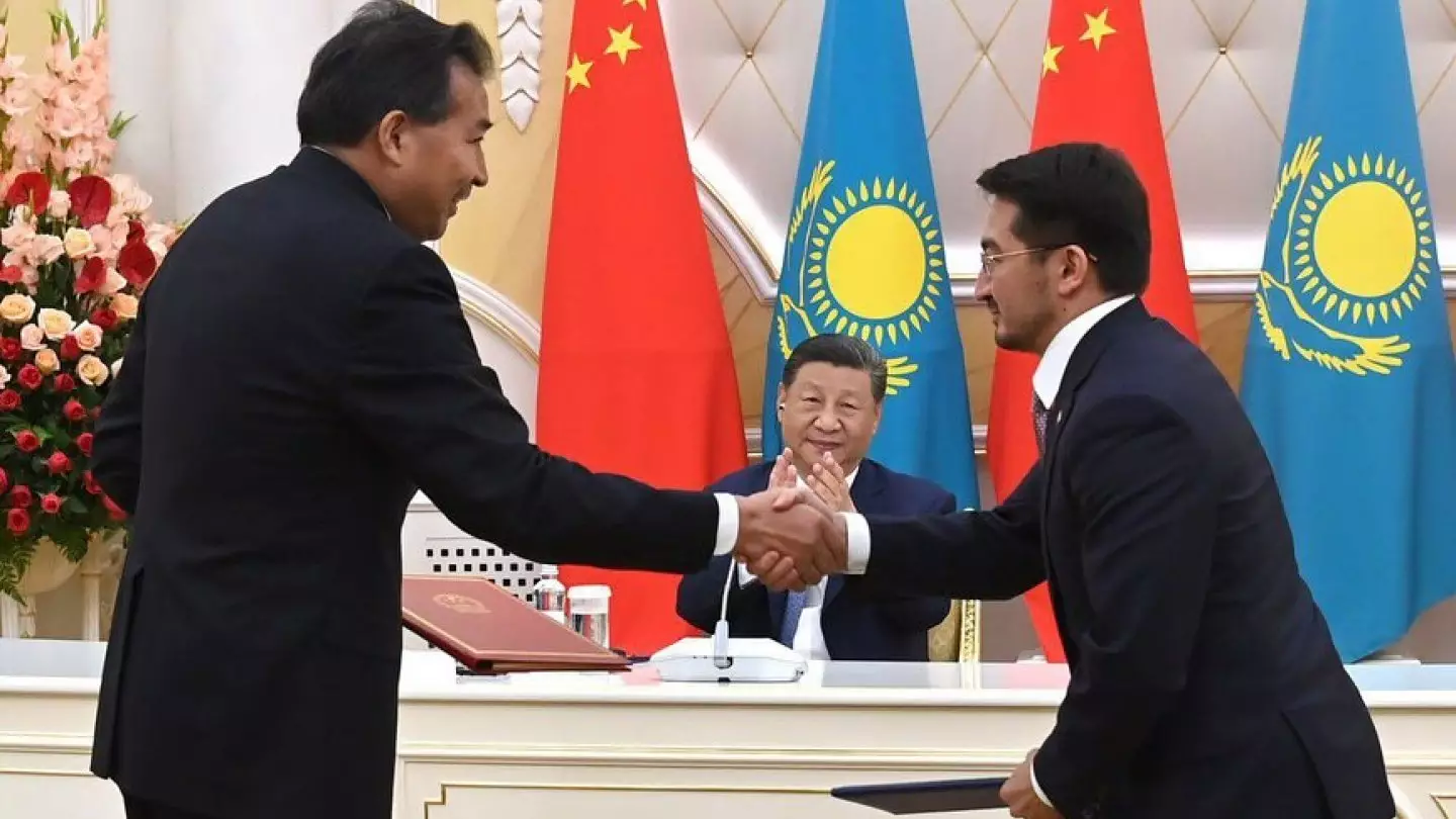Казахстан получит 100 млн юаней от Китая на развитие космической отрасли