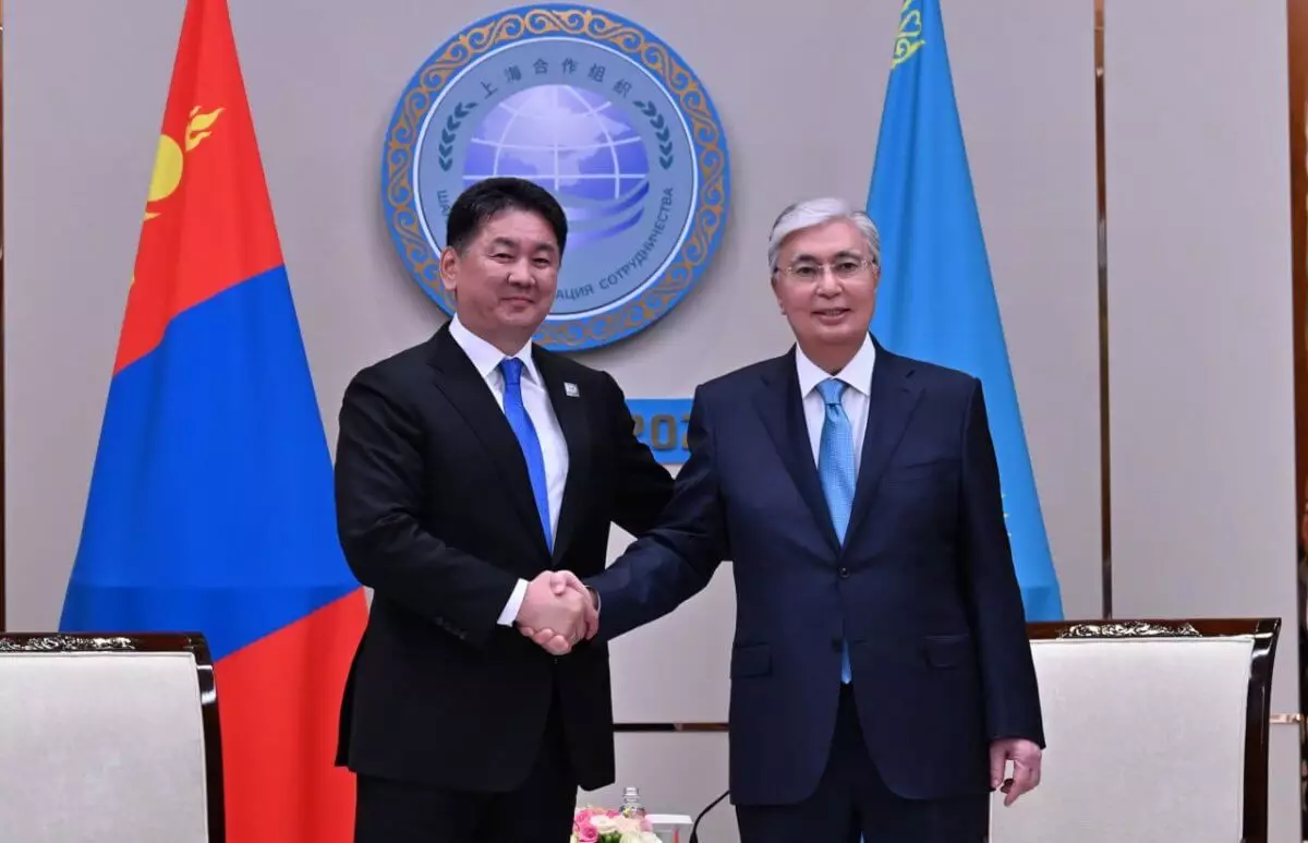 Увеличение взаимного товарооборота обсудили Токаев и президент Монголии