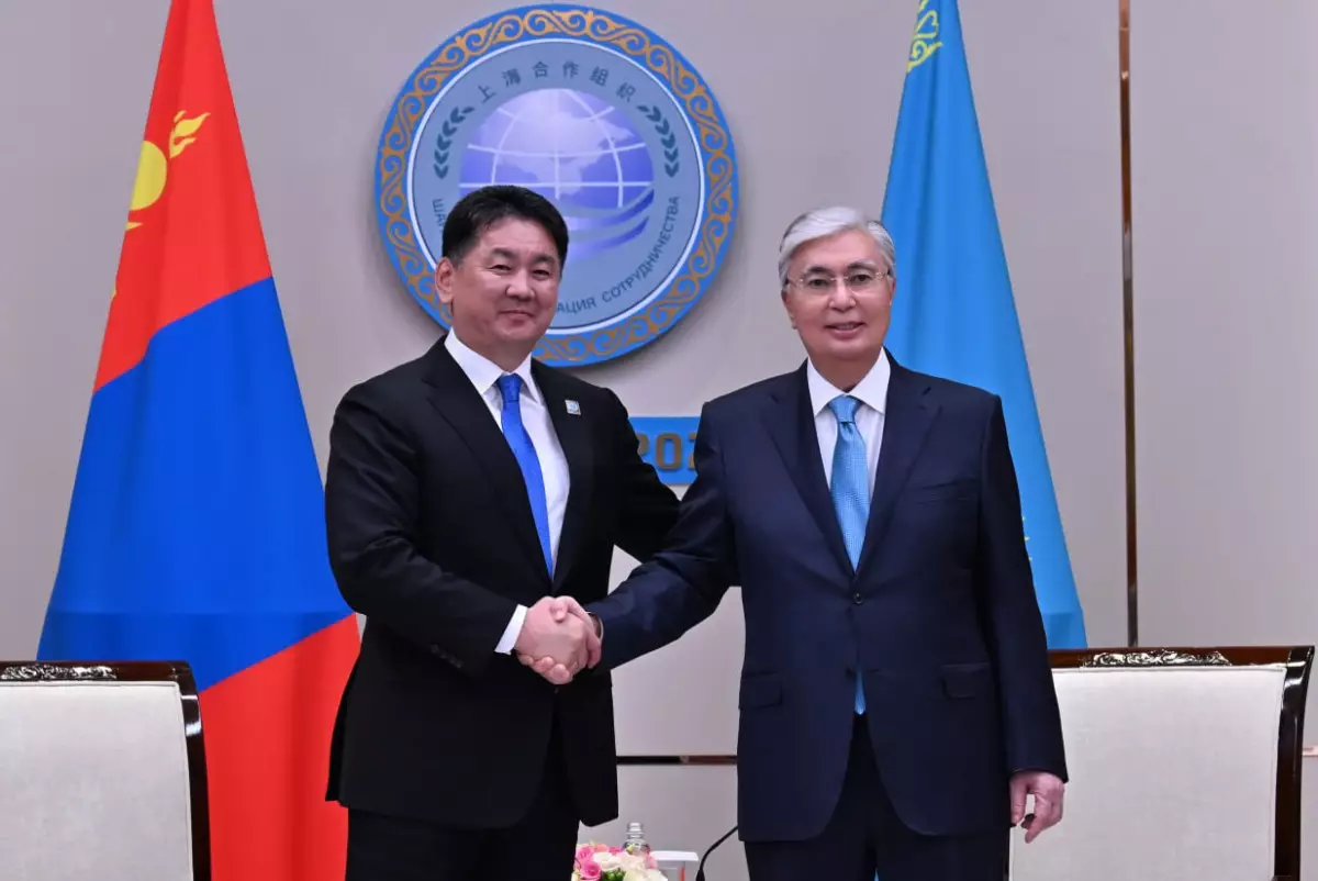 Касым-Жомарт Токаев провёл встречу с президентом Монголии