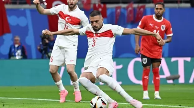 В Федерации футбола Турции опровергли слухи о дисквалификации Демирала за скандальный жест