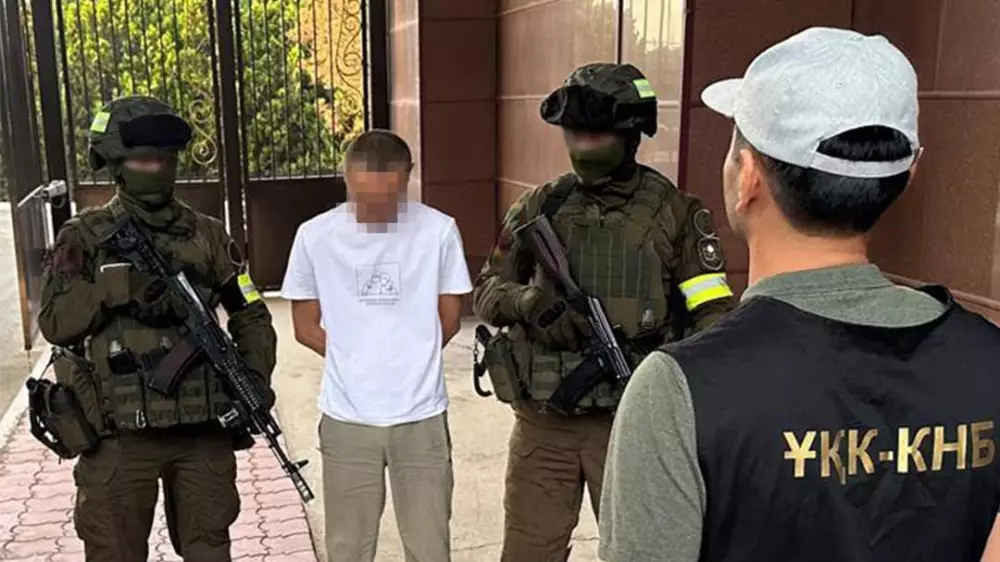 КНБ: Иностранец организовал поставку наркотиков в Казахстан