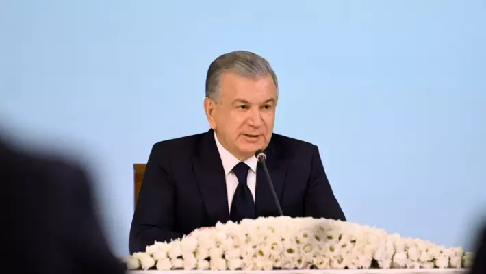 Мирзиёев подписал закон о запрете зарубежных партий в Узбекистане