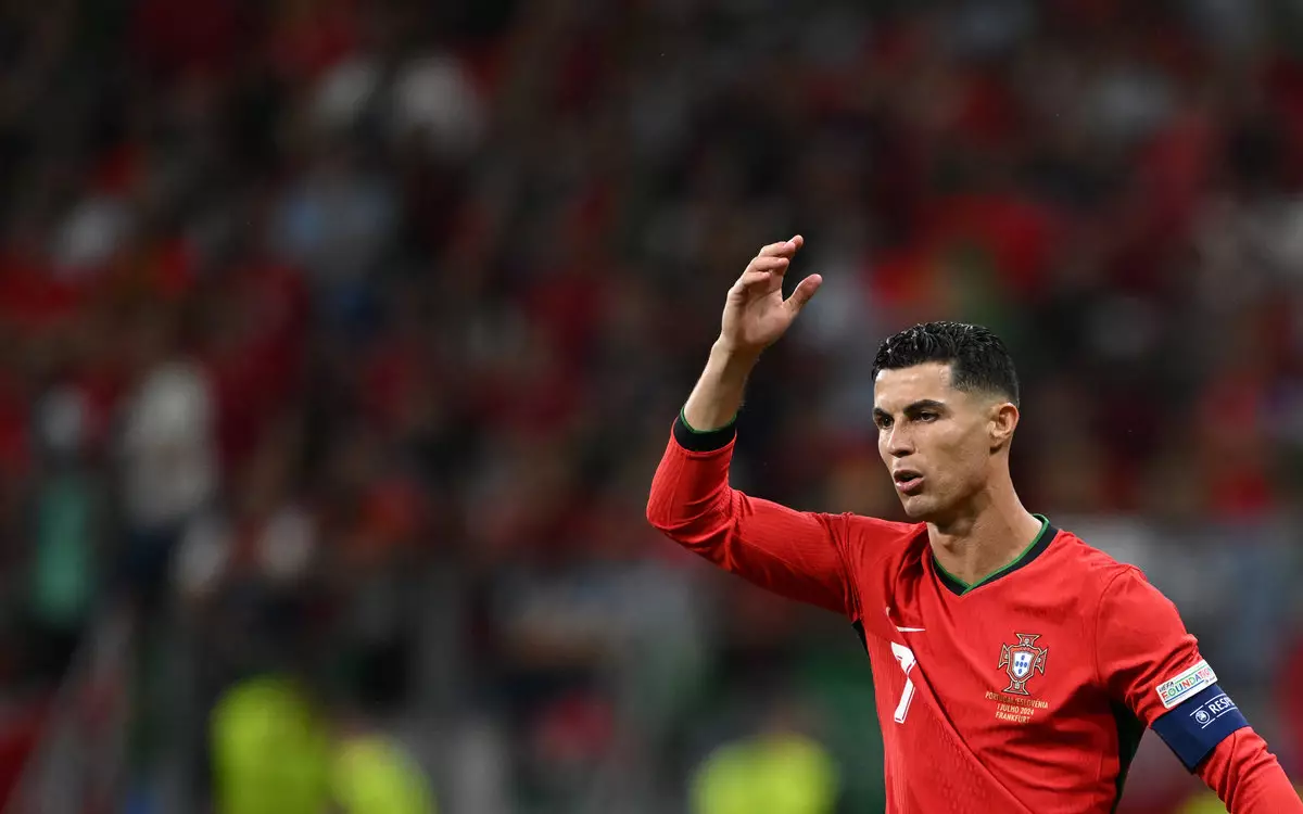 Португалия — Франция: кто покажет трансляцию матча 1/4 финала Евро-2024