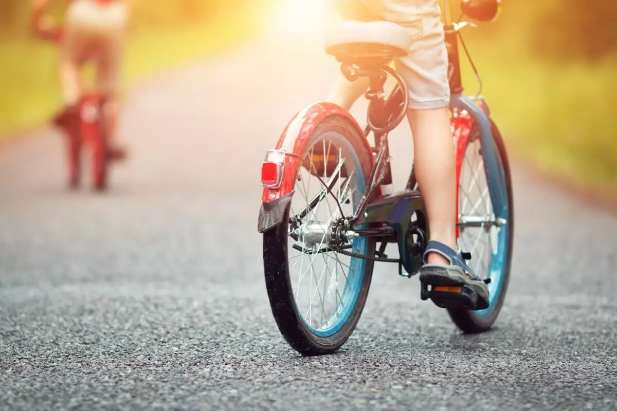 10-летняя девочка угнала велосипед в Карагандинской области