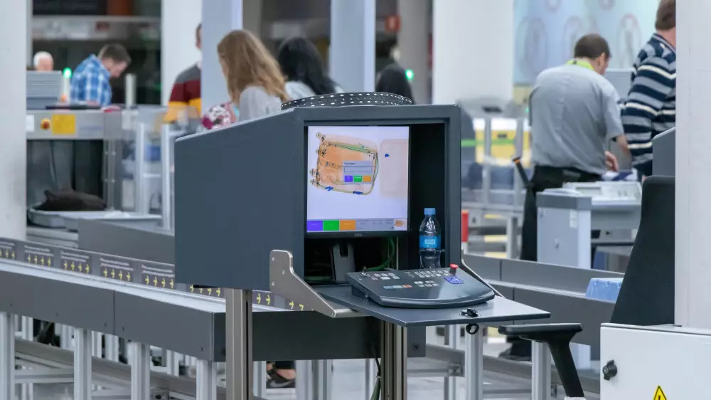 Турция ужесточила досмотр пассажиров в аэропортах