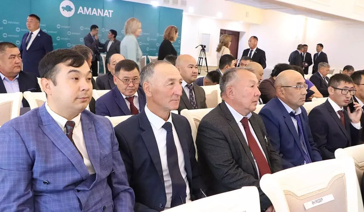 130 сельских акимов Карагандинской области приняли участие в форуме, организованном партией AMANAT