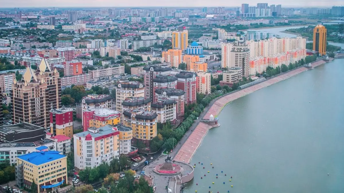 Сколько казахстанцев носит имя столицы
