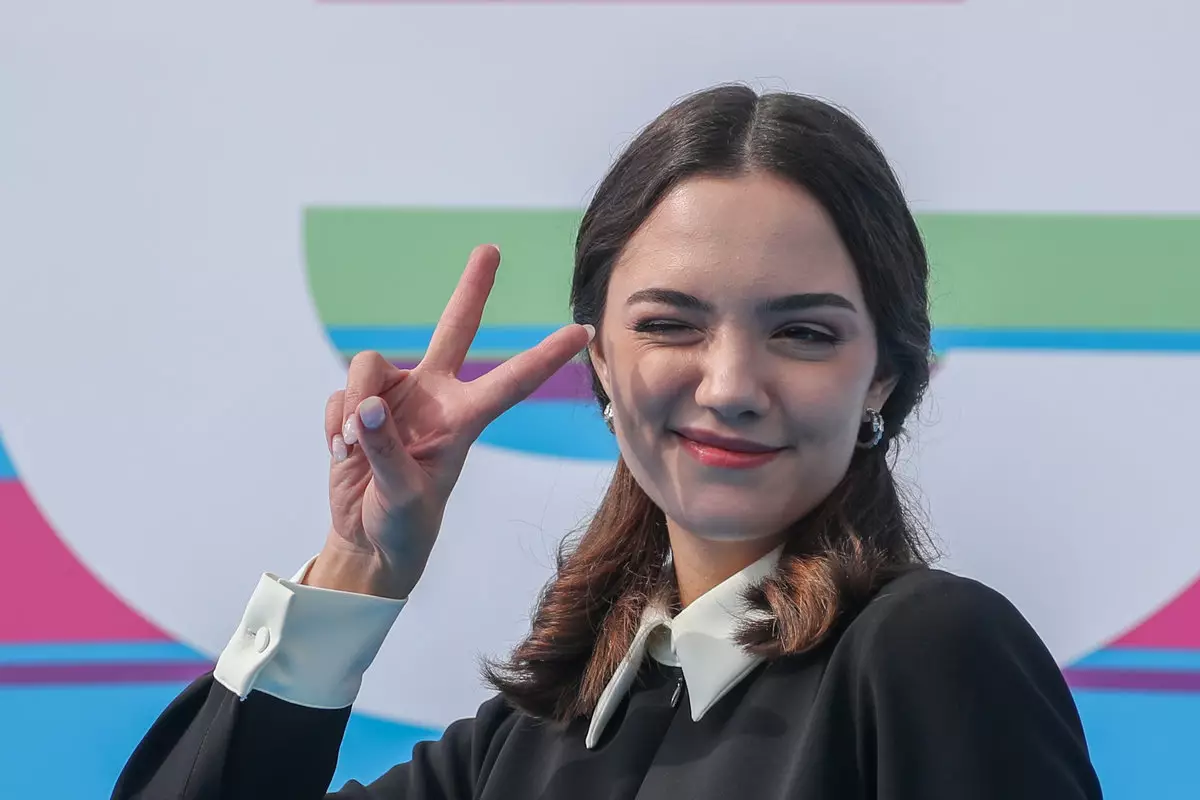 Медведева пообещала позвать на свое ледовое шоу Тюкавина