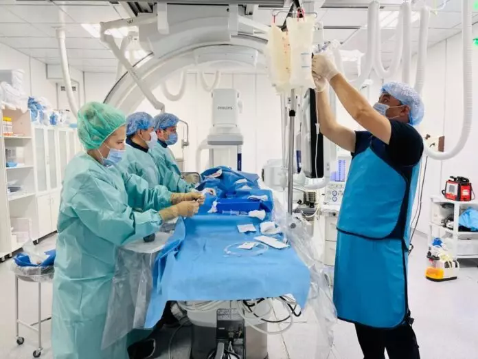 Шымкентские врачи предотвратили инсульт с помощью новейших методов