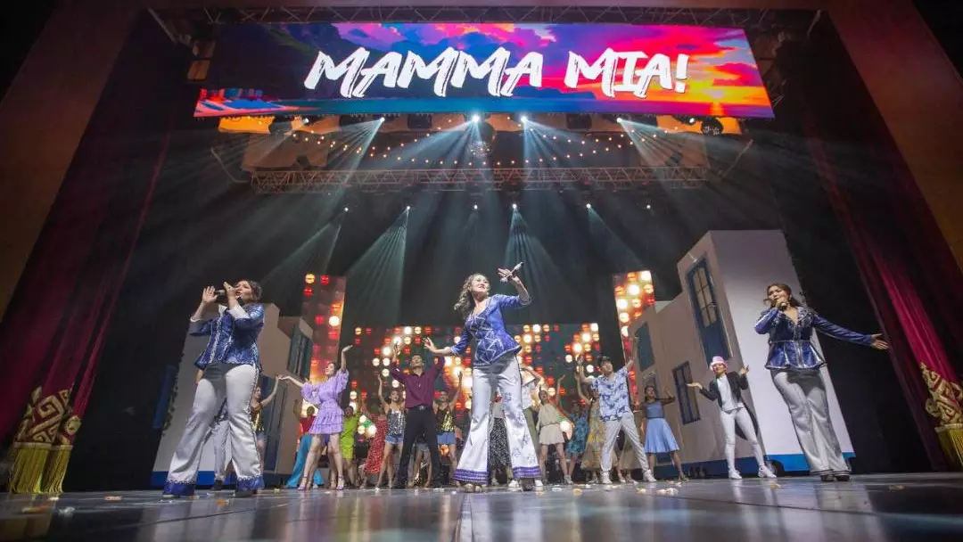 Премьера мюзикла «Mamma Mia» состоялась в Усть-Каменогорске
