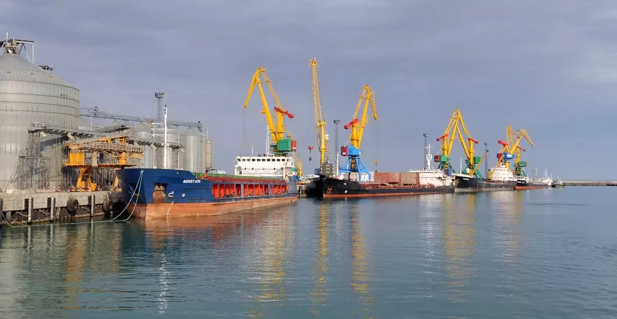 В Казахстане появится международный морской порт