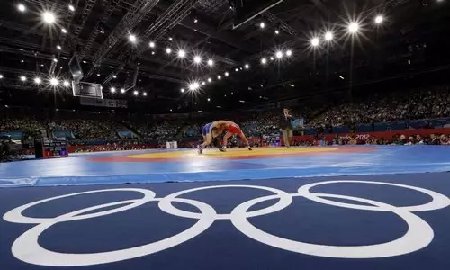 Борцы из Казахстана лишились конкурентов на Олимпиаде-2024. Подробности