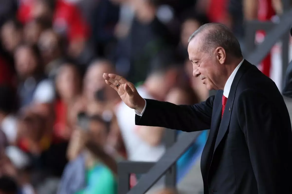 Эрдоган назвал решение УЕФА о дисквалификации Демирала наказанием всей турецкой нации