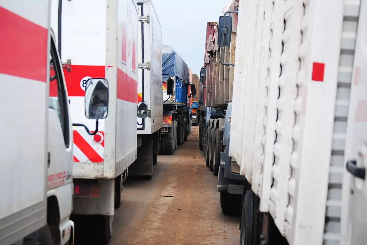 200 грузовиков скопилось на казахстанско-российской границе