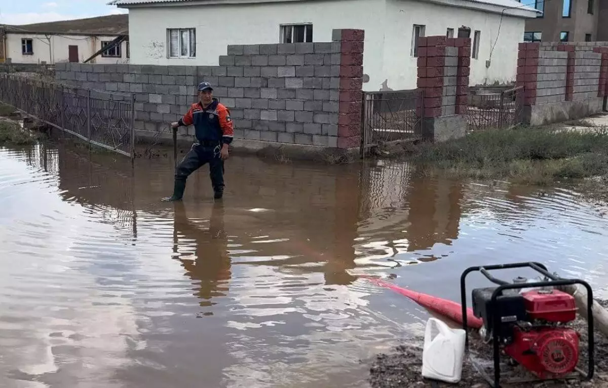 Ведется работа по оценке ущерба от потопа в Жанатасе