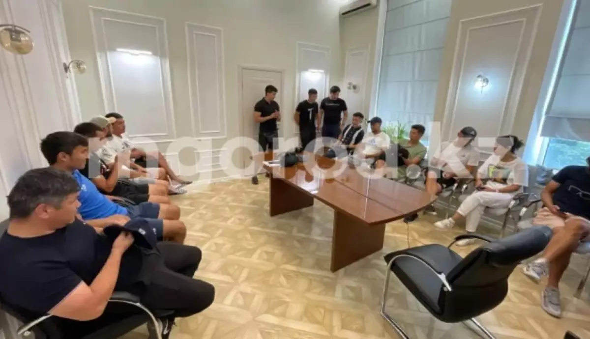 Футболисты ФК «Акжайык» отказались ехать на игру в Актобе