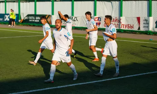 Футболисты казахстанского клуба отказались выезжать на матч и обратились к акиму
