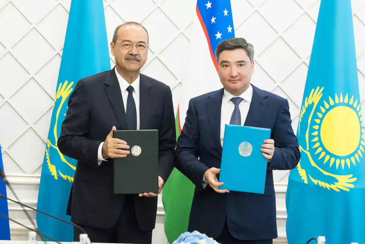 Казахстан и Узбекистан укрепляют торгово-экономическое сотрудничество