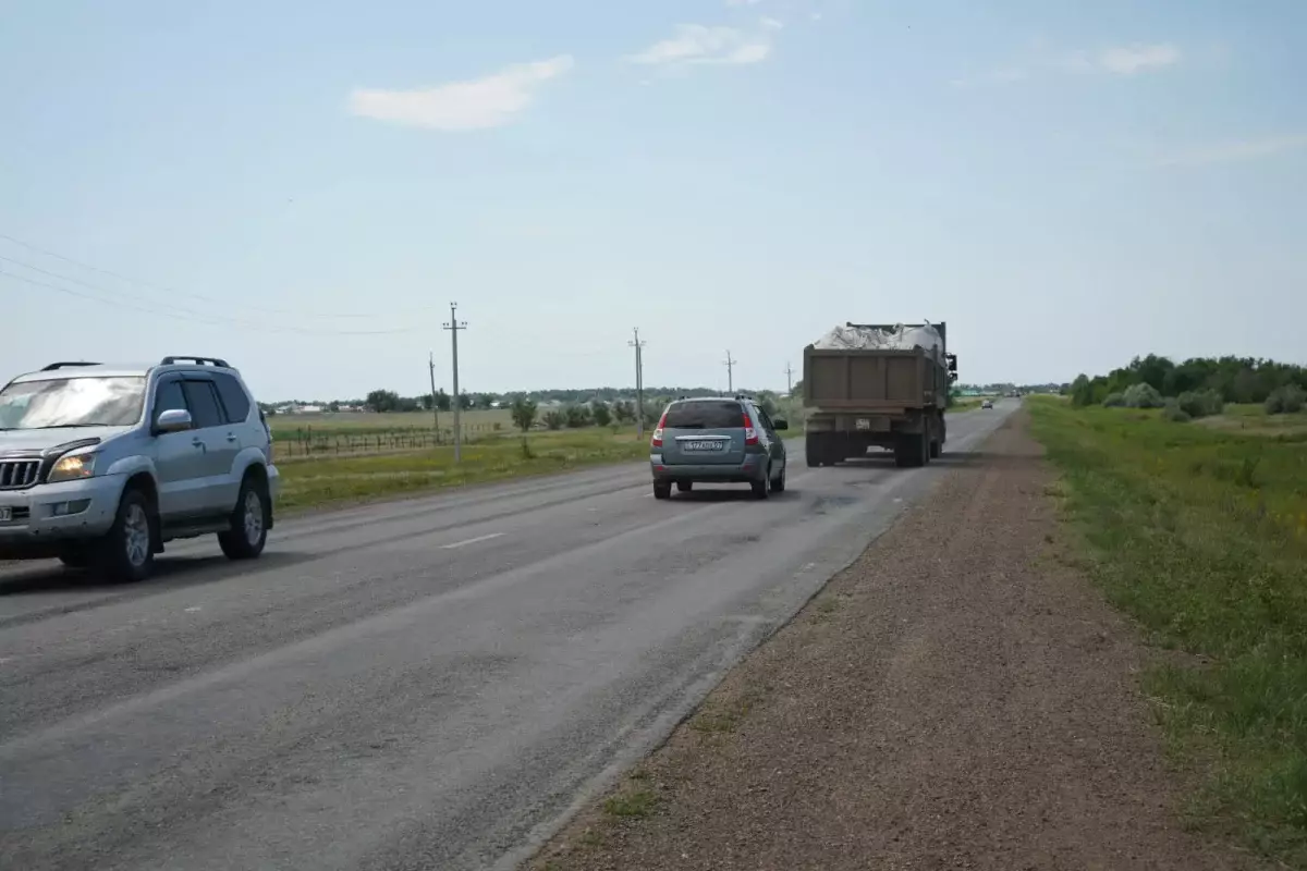 «‎Трасса смерти»: Опасную дорогу из Уральска в Атырау обещают реконструировать