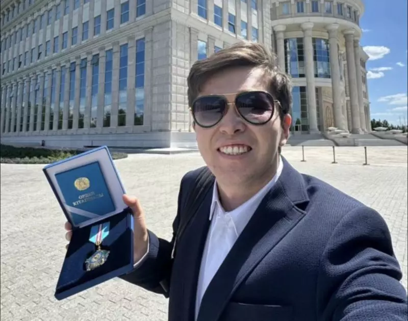 Блогер и мобилограф Токаева получил орден "Құрмет"
