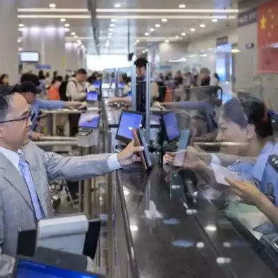 В Шанхае выдали первую в Китае электронную визу